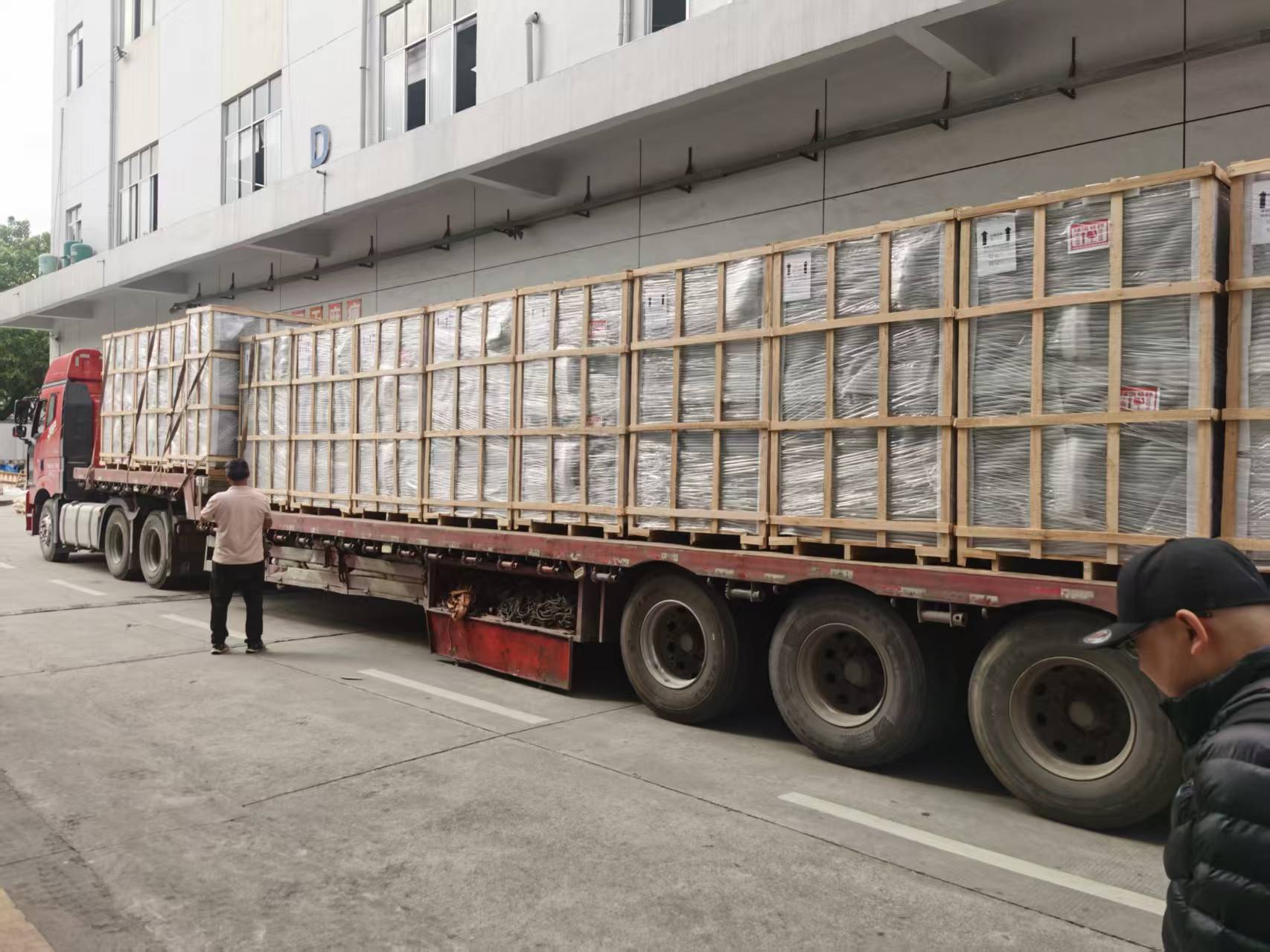 新疆恒溫恒濕柜項目案例:科技創(chuàng)新助力珍貴文物與精密儀器保護